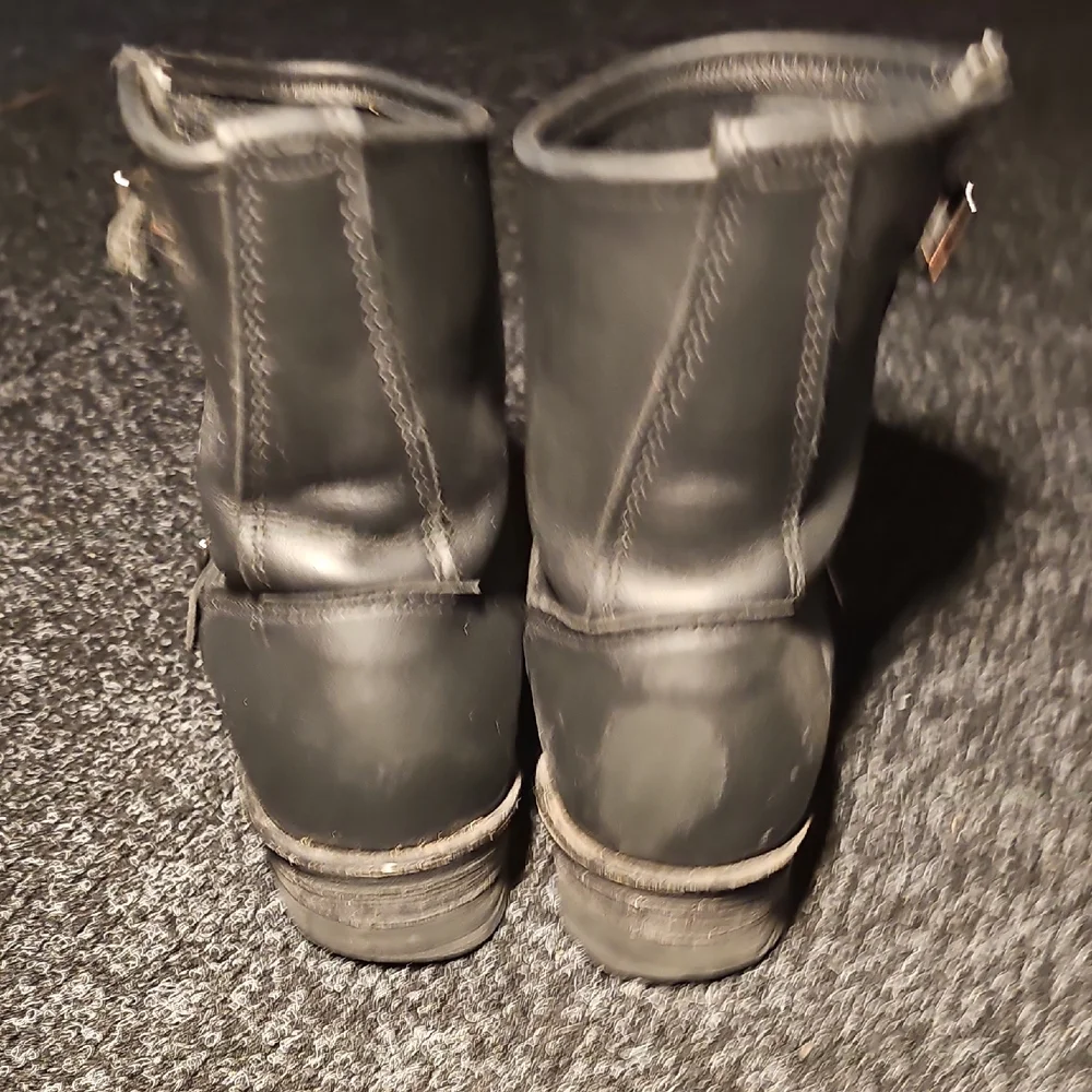 Frye Women's Engineer 8R Leather Ankle Boots - Picture 8 of 15